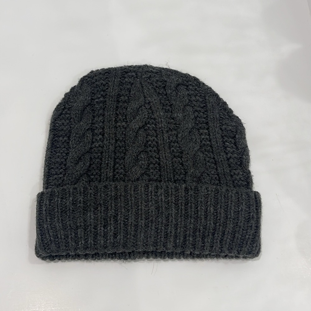 Banana Republic, Cable knit Beanie,Colour- Gray, Unisex, One size, New